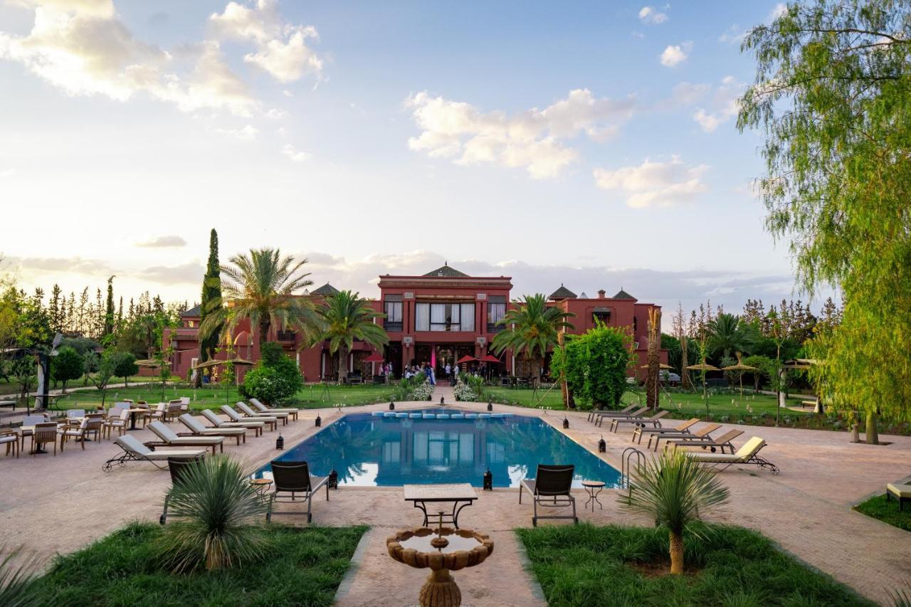 Nomadz Palace Touggana Bagian luar foto